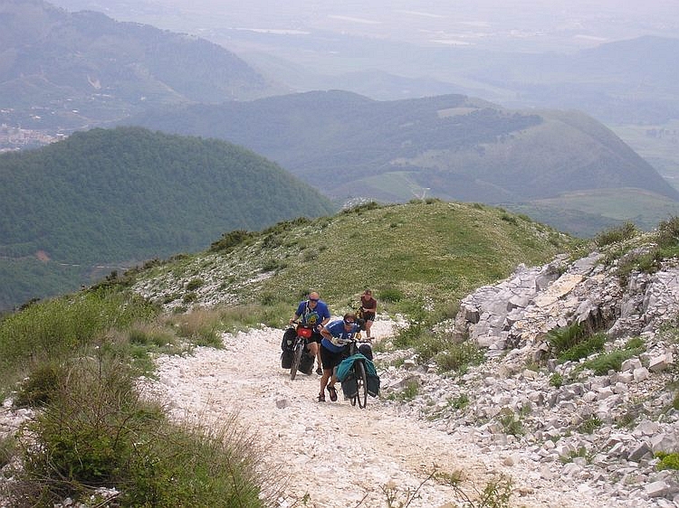Gekke toeristen in Albanië