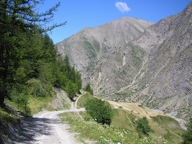 De weg naar de Col du Parpaillon, France