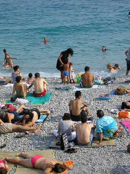 The end of the Alps: the Mediterranean Sea at Nice