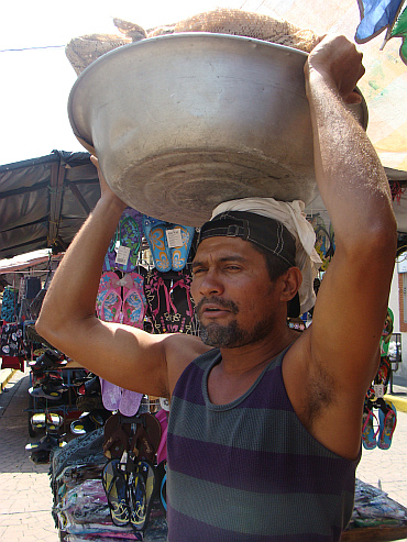 Market salesman in León