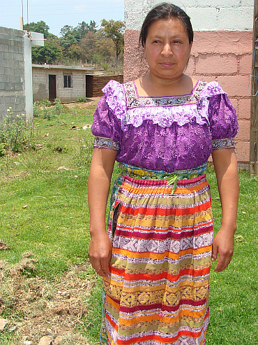 Vrouw bij Santa Cruz del Quiché