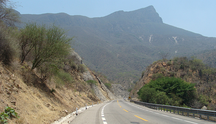 Landschap tussen Oaxaca en Puebla