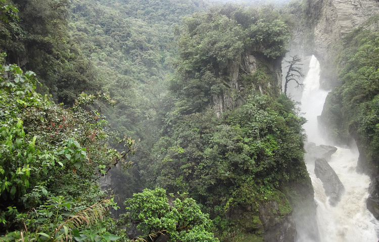 Waterfall at Baños