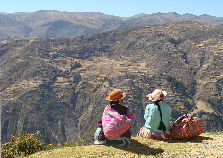 Twee vrouwen, Centraal Peru
