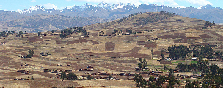 Landschap tussen Chinchero en de Valle Sagrado