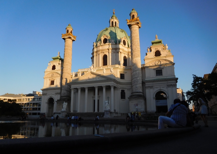 De Karlskirche in Wenen