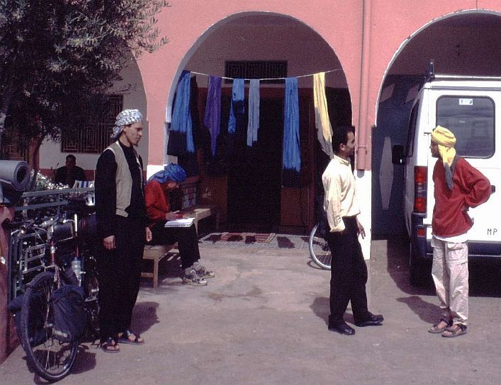 Erik and Willem incognito in Ouarzazate