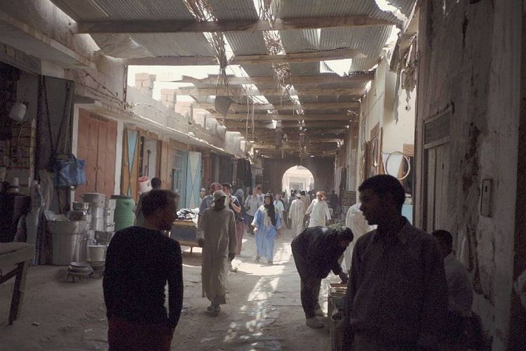 Marco in the souk of Rissani
