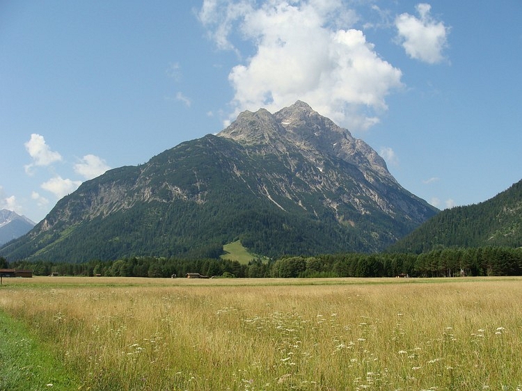 Berglandschap bij de Lech, Oostenrijk