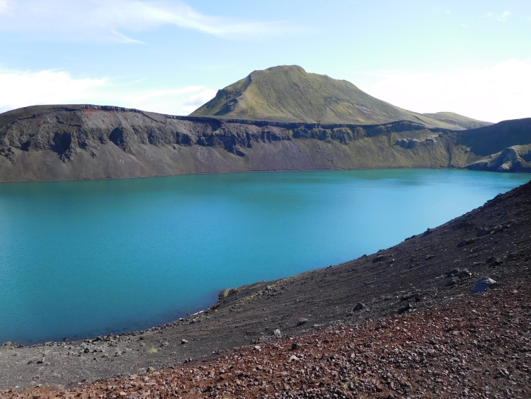 Kratermeer Bláhylur in Landmannalaugar