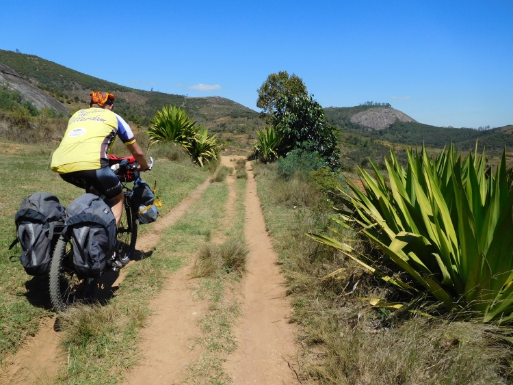 Alternatief weggetje tussen Antananarivo en Manjakandriana