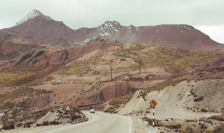 Descent from the Anticona Pass to Lima