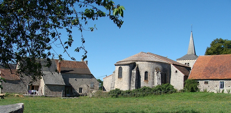 De kerk van Toulx Sainte Croix