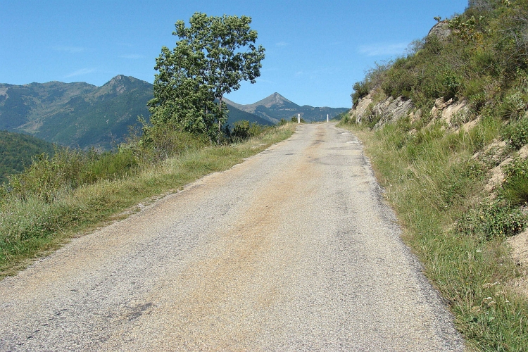 De weg naar de Col de Jau