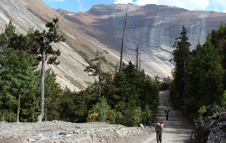 Glacially shaped rock dome, Bhratang