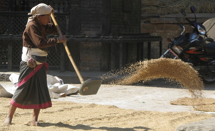 Vrouw in Bhaktapur