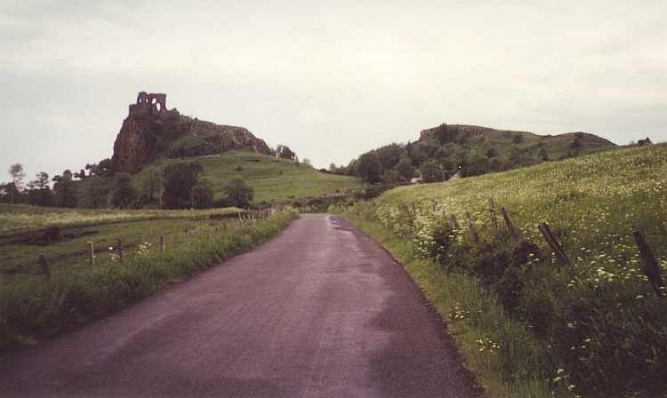 Towards the old volcano complex of the Puy Mary, Cantal